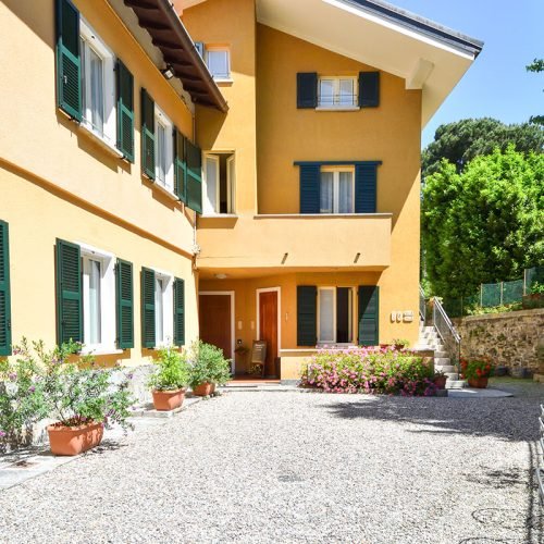 lapiccola-exterior-052025-07